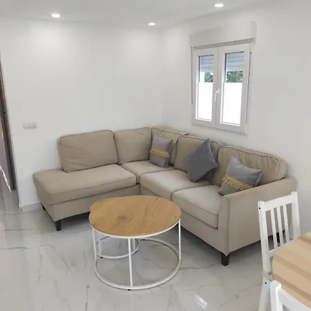 Apartment Family-friendly 3br In Central, Near